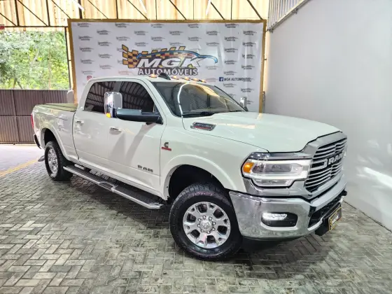 RAM 3500 6.7 I6 TURBO DIESEL LARAMIE CD 4X4 AUTOMÁTICO
