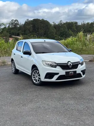 RENAULT SANDERO 1.0 12V SCE FLEX LIFE MANUAL RENAULT SANDERO 1.0 12V SCE FLEX LIFE MANUAL
