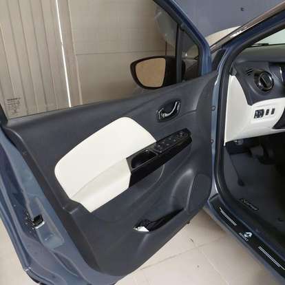 RENAULT-CAPTUR-2017