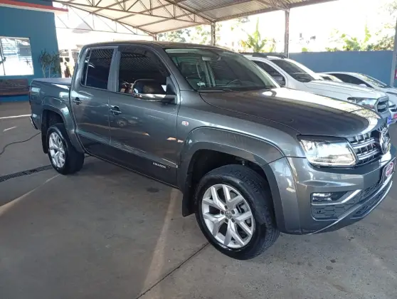 VOLKSWAGEN AMAROK 3.0 V6 TDI DIESEL HIGHLINE CD 4MOTION AUTOMÁTICO