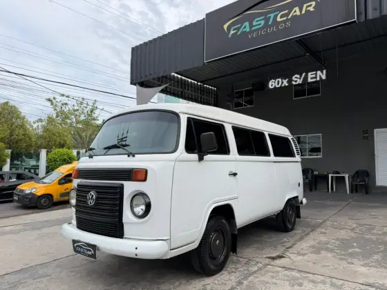 VOLKSWAGEN KOMBI 1.4 MI STD LOTAÇÃO 8V FLEX 3P MANUAL