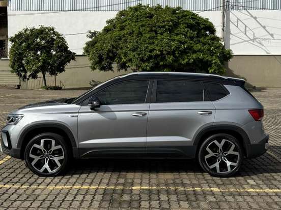 VOLKSWAGEN-TAOS-1.4 250 TSI TOTAL FLEX HIGHLINE AUTOMÁTICO VOLKSWAGEN-TAOS-2023