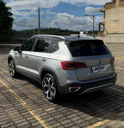 VOLKSWAGEN-TAOS-1.4 250 TSI TOTAL FLEX HIGHLINE AUTOMÁTICO VOLKSWAGEN-TAOS-2023