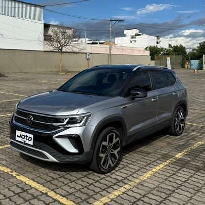 VOLKSWAGEN-TAOS-2023
