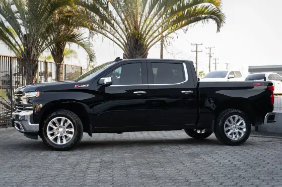 CHEVROLET SILVERADO 3.0 V6 DURAMAX DIESEL 1500 LTZ 4WD AUTOMÁTICO CHEVROLET SILVERADO 3.0 V6 DURAMAX DIESEL 1500 LTZ 4WD AUTOMÁTICO