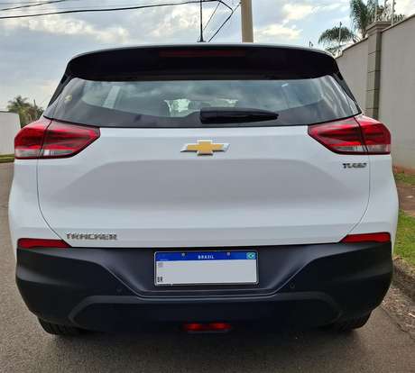 CHEVROLET-TRACKER-2020
