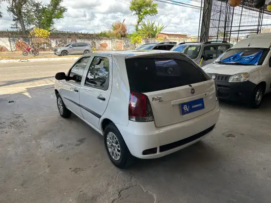 FIAT-PALIO-2016