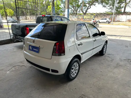 FIAT-PALIO-2016