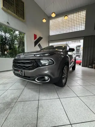 FIAT TORO 2.0 16V TURBO DIESEL VOLCANO 4WD AT9
