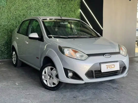 FORD FIESTA 1.6 MPI SEDAN 8V FLEX 4P MANUAL FORD FIESTA 1.6 MPI SEDAN 8V FLEX 4P MANUAL