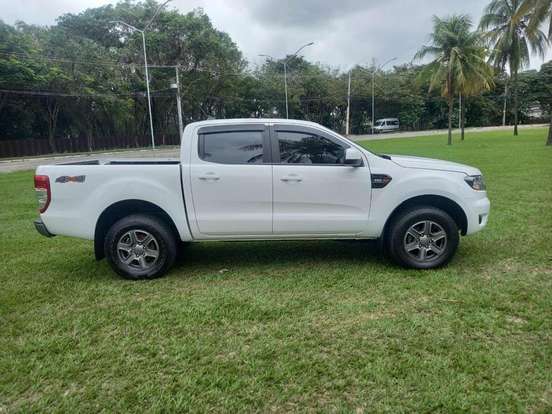 FORD-RANGER-2.2 BLACK 4X2 CD 16V DIESEL 4P AUTOMÁTICO FORD-RANGER-2023