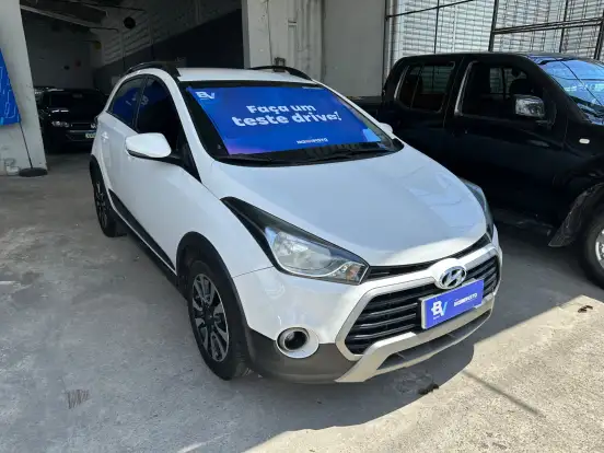 HYUNDAI-HB20X-2017