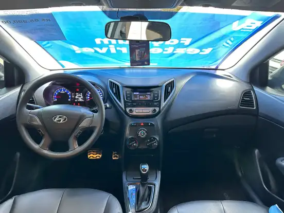 HYUNDAI-HB20X-1.6 16V STYLE FLEX 4P AUTOMÁTICO HYUNDAI-HB20X-2017