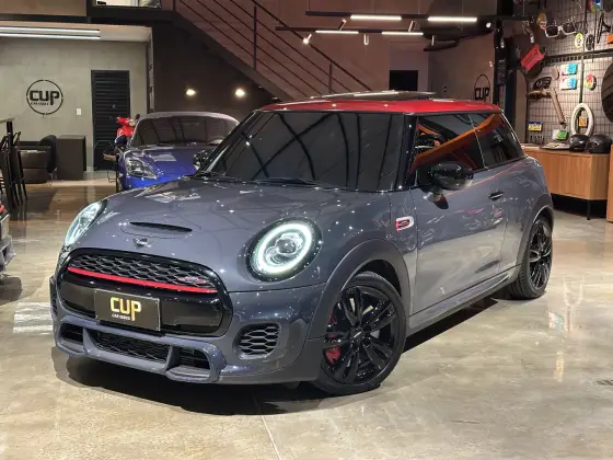MINI COOPER 2.0 16V TWINPOWER GASOLINA JOHN COOPER WORKS 2P STEPTRONIC