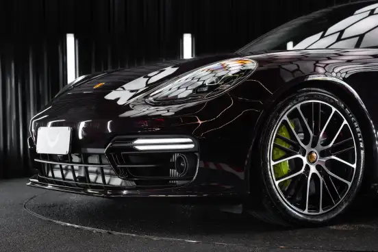 PORSCHE-PANAMERA-2023