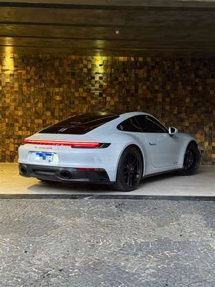 PORSCHE-911-2023