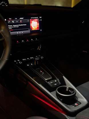 PORSCHE-911-2023