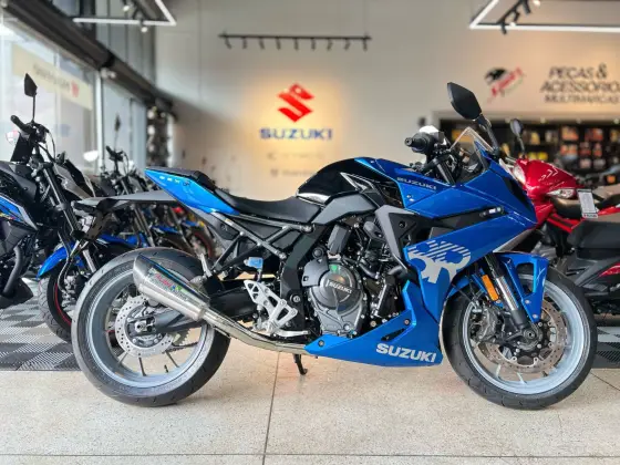 SUZUKI GSX-8R 