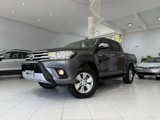 TOYOTA HILUX 2.8 SRV 4X4 CD 16V DIESEL 4P AUTOMÁTICO