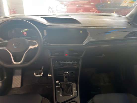 VOLKSWAGEN-TAOS-1.4 250 TSI TOTAL FLEX HIGHLINE AUTOMÁTICO VOLKSWAGEN-TAOS-2025