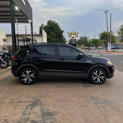 VOLKSWAGEN T-CROSS 1.0 200 TSI TOTAL FLEX AUTOMÁTICO VOLKSWAGEN T-CROSS 1.0 200 TSI TOTAL FLEX AUTOMÁTICO