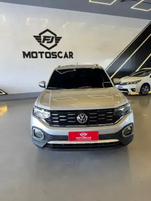 VOLKSWAGEN-T-CROSS-2019