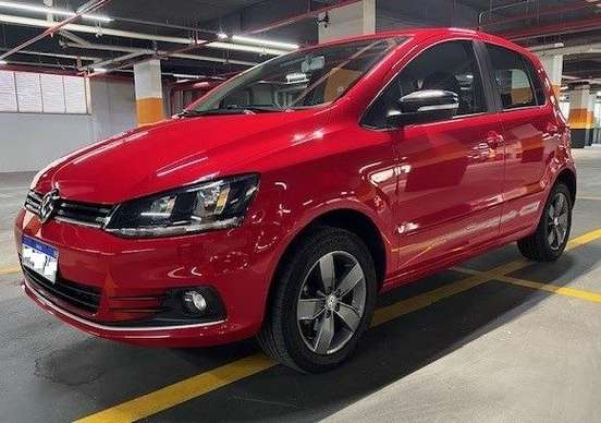 VOLKSWAGEN-FOX-2020