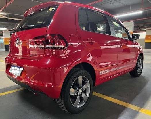 VOLKSWAGEN-FOX-2020