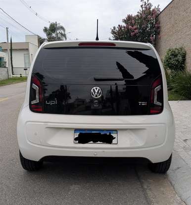 VOLKSWAGEN-UP-2017