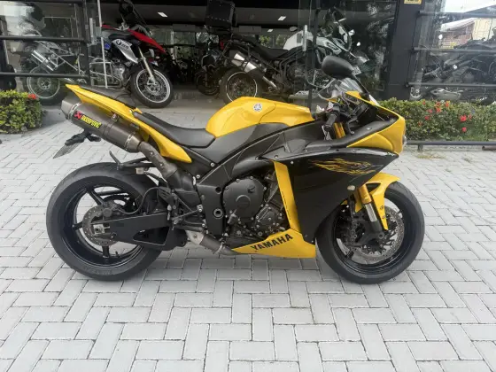 YAMAHA YZF R1 