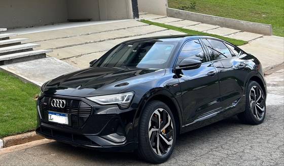 AUDI E-TRON ELÉTRICO SPORTBACK S QUATTRO