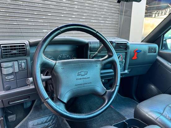 CHEVROLET-SS-1995