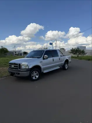 FORD F-250 3.9 XLT MAX POWER 4X4 CD DIESEL 4P MANUAL