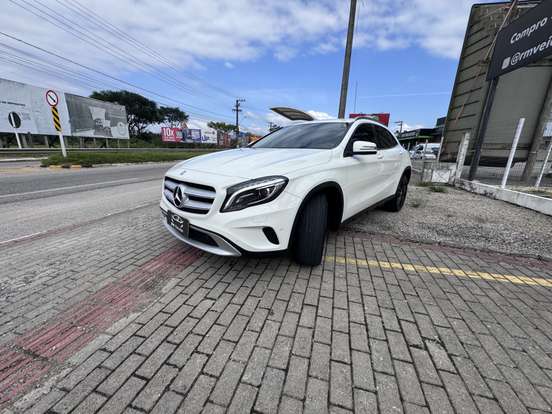 MERCEDES-BENZ-GLA 200-1.6 CGI ADVANCE 16V TURBO FLEX 4P AUTOMÁTICO MERCEDES-BENZ-GLA 200-2016