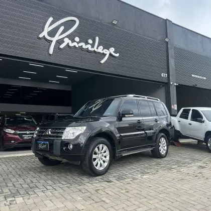 MITSUBISHI PAJERO FULL 3.8 HPE 4X4 V6 24V GASOLINA 4P AUTOMÁTICO