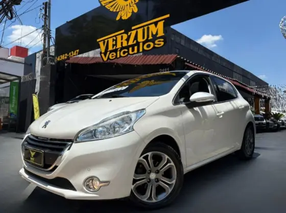 PEUGEOT 208 1.6 GRIFFE 16V FLEX 4P AUTOMÁTICO