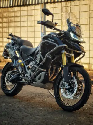 TRIUMPH TIGER 1200 RALLY EXPLORER TRIUMPH TIGER 1200 RALLY EXPLORER