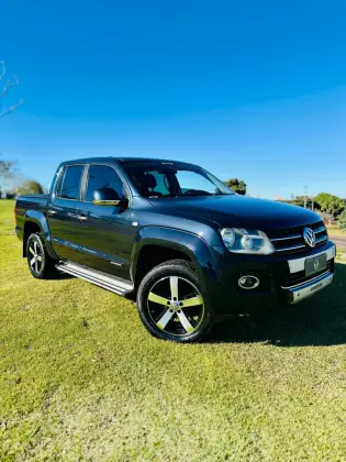 VOLKSWAGEN AMAROK 2.0 HIGHLINE 4X4 CD 16V TURBO INTERCOOLER DIESEL 4P AUTOMÁTICO VOLKSWAGEN AMAROK 2.0 HIGHLINE 4X4 CD 16V TURBO INTERCOOLER DIESEL 4P AUTOMÁTICO