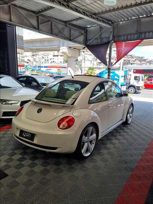 VOLKSWAGEN-NEW BEETLE-2009