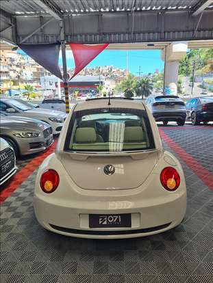 VOLKSWAGEN-NEW BEETLE-2009