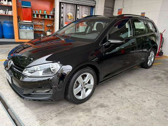VOLKSWAGEN-GOLF-2016