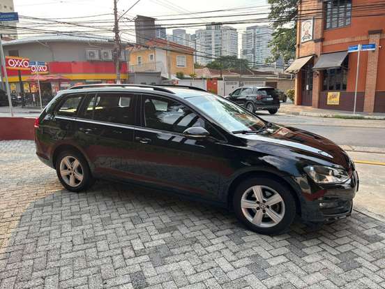 VOLKSWAGEN-GOLF-2016