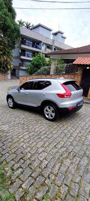 VOLVO-XC40-2018