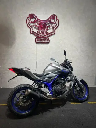 YAMAHA MT-03 