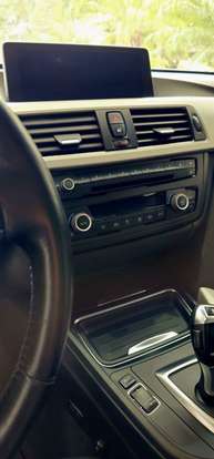 BMW-320i-2012