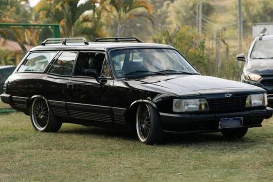 CHEVROLET-CARAVAN-1988