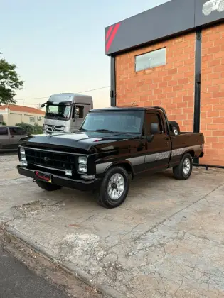 FORD F-1000 3.9 SUPER SÉRIE 4X2 CS 8V TURBO DIESEL 2P MANUAL