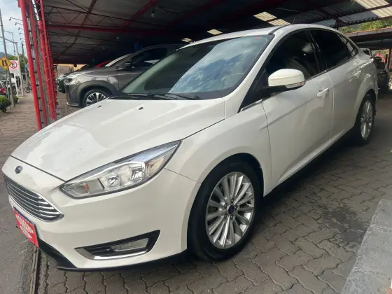 FORD FOCUS 2.0 TITANIUM 16V FLEX 4P POWERSHIFT