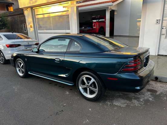 FORD-MUSTANG-1994
