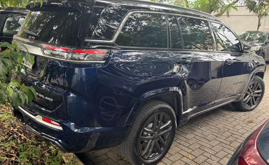JEEP-COMMANDER-2.0 HURRICANE 4 TURBO GASOLINA OVERLAND AT9 JEEP-COMMANDER-2024